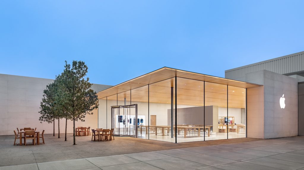 The Apple Store in Cherry Hill, NJ